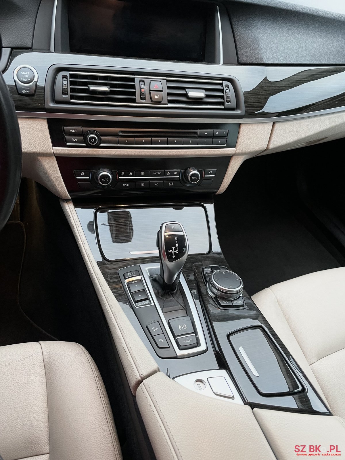 2015' BMW 525 2l photo #4