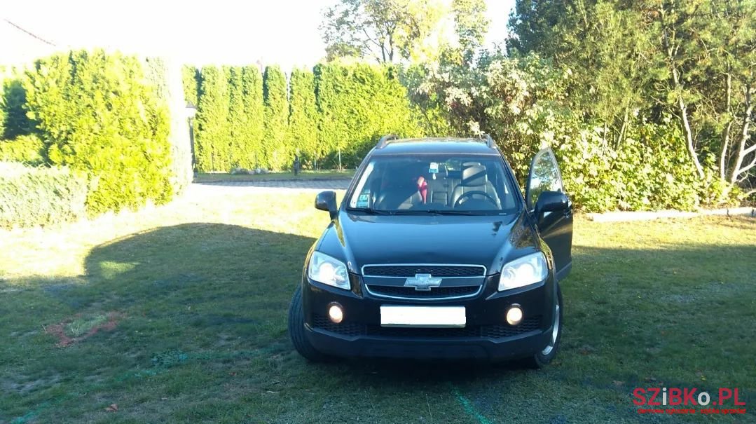 2008' Chevrolet Captiva photo #1