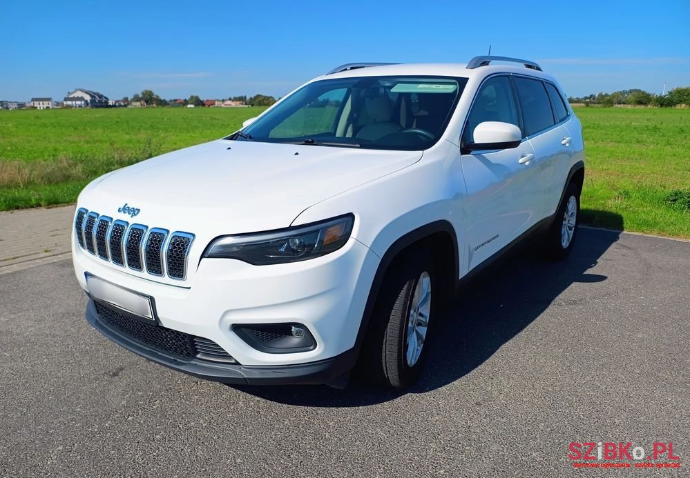 2019' Jeep Cherokee photo #4