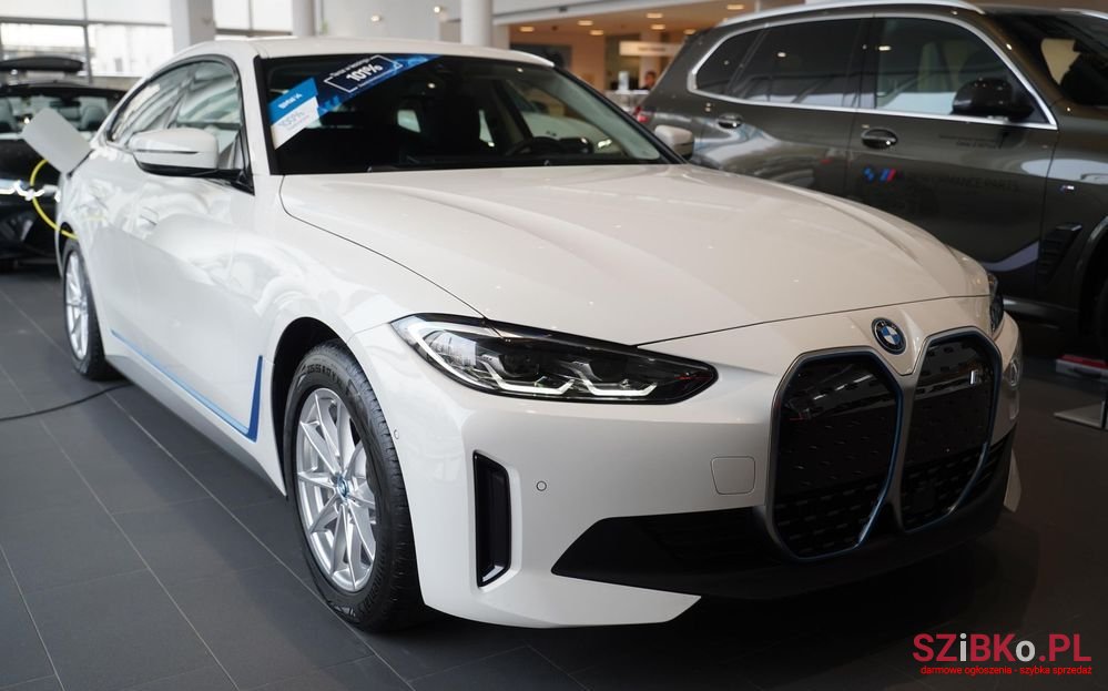 2023' BMW i4 Edrive 40 photo #2