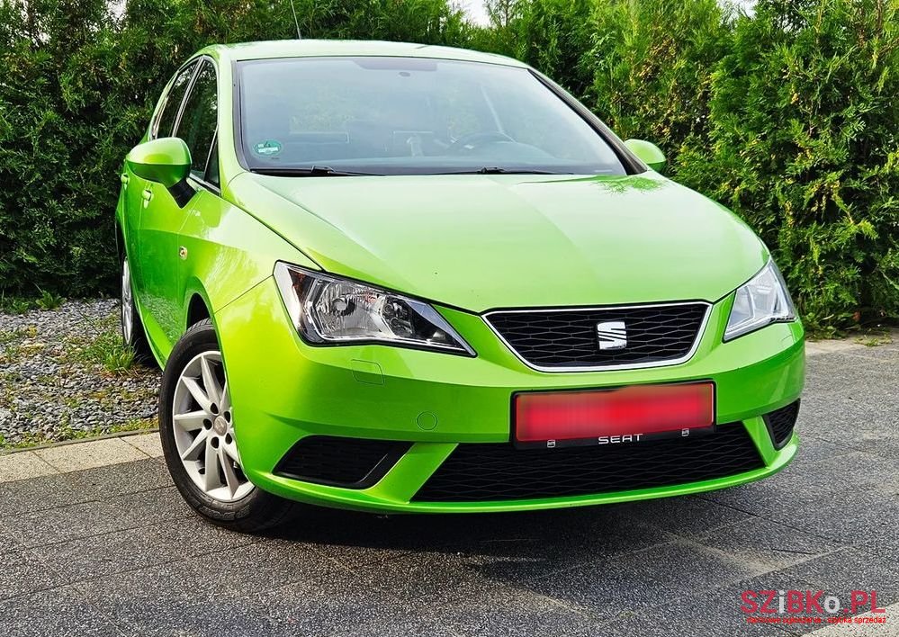 2013' SEAT Ibiza photo #2
