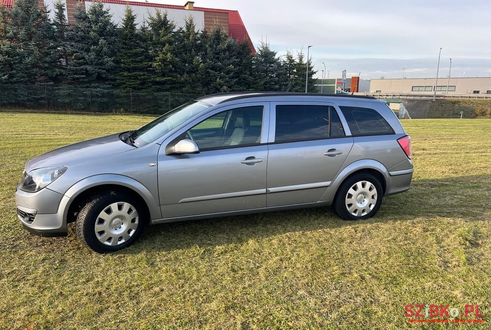 2005' Opel Astra Iii Hatchback 04-07 photo #5