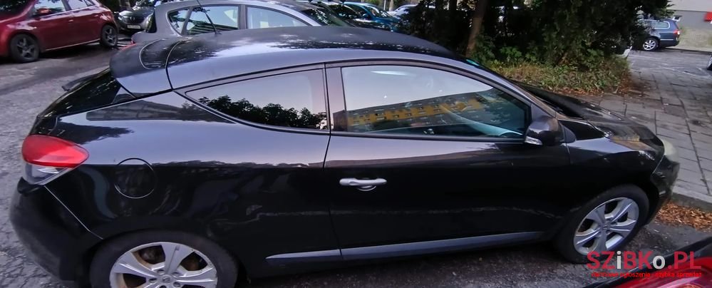 2009' Renault Megane photo #3