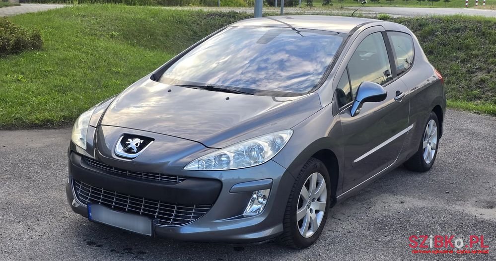 2008' Peugeot 308 photo #2