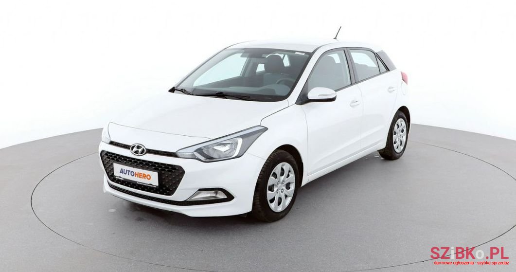 2016' Hyundai i20 photo #1