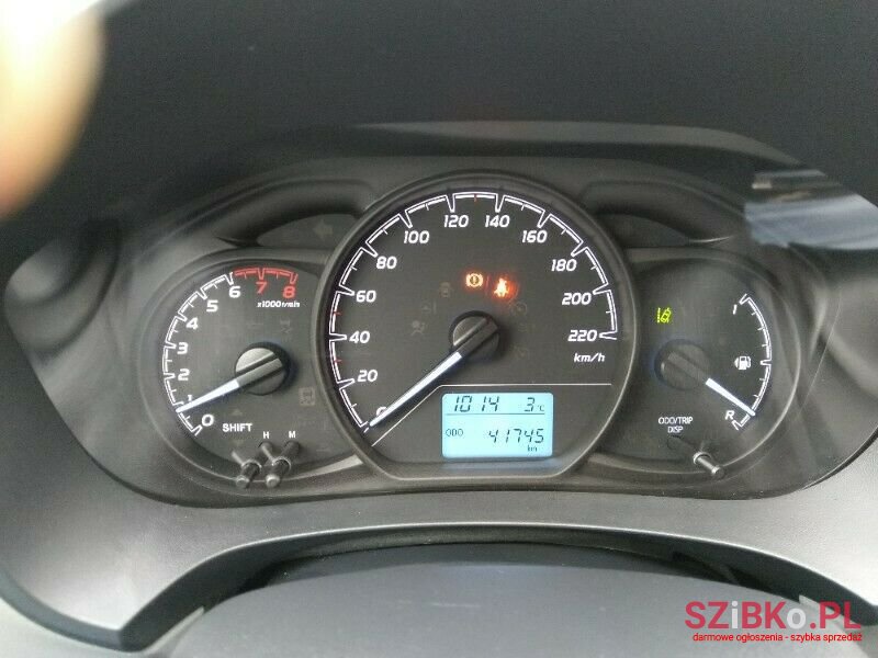 2018' Toyota Yaris photo #3