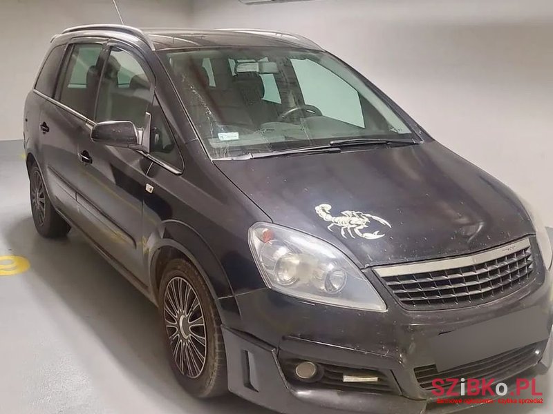 2005' Opel Zafira 1.9 Cdti Cosmo photo #2