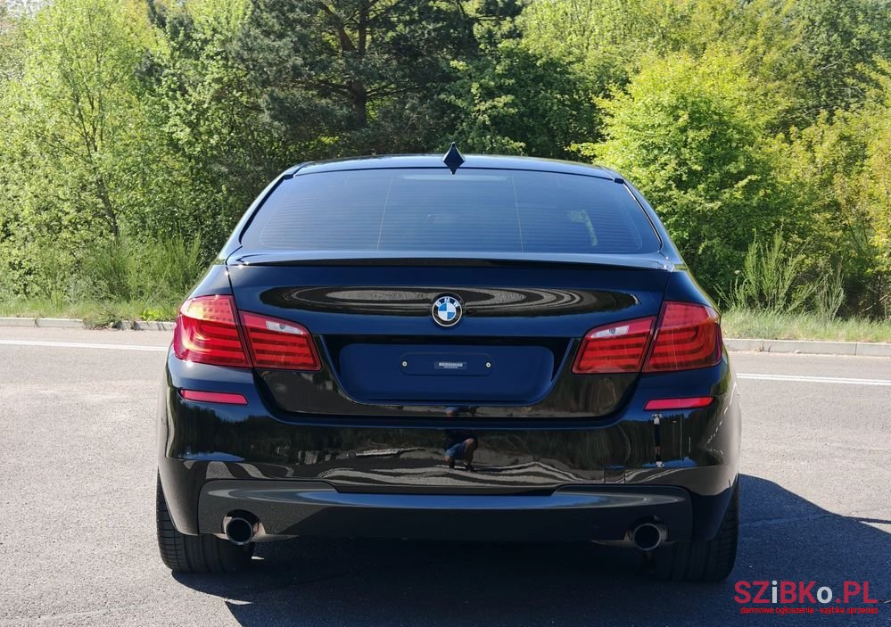 2013' BMW 5 Series 535I photo #3