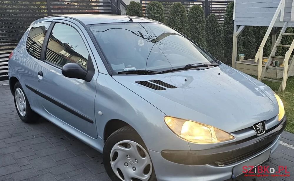 2002' Peugeot 206 1.4 Mistral photo #1