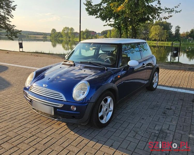 2002' MINI One photo #2