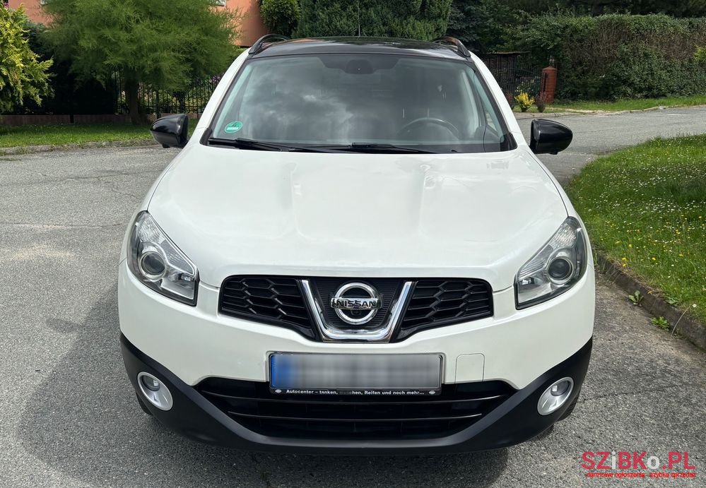 2013' Nissan Qashqai 2.0 Tekna photo #1