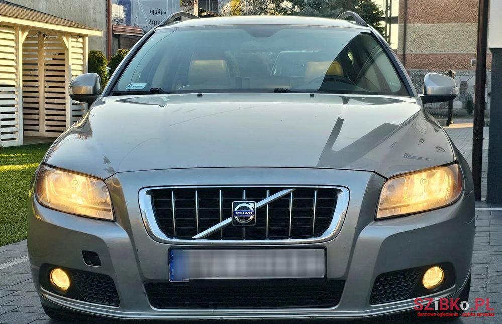 2008' Volvo V70 2.0D Momentum photo #6