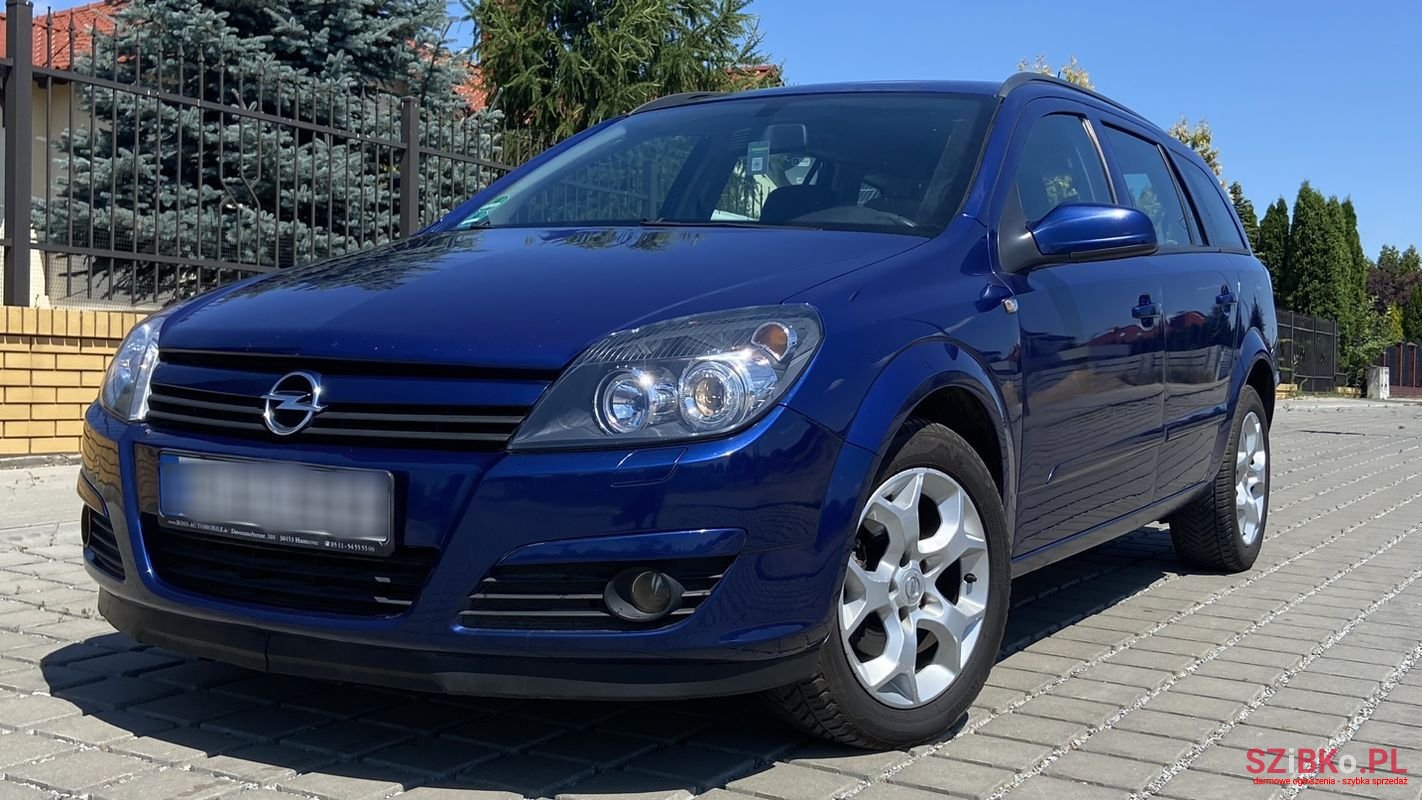 2005' Opel Astra photo #2