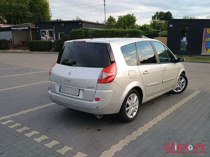 2007' Renault Grand Scenic photo #5