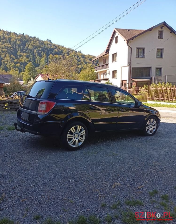 2009' Opel Astra photo #3