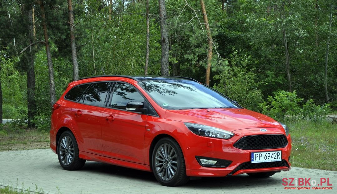 2018' Ford Focus photo #5