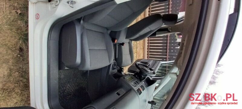 2004' Volkswagen Touran photo #2