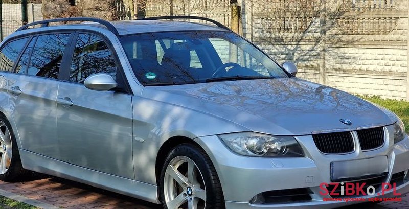 2006' BMW 3 Series 318I Touring photo #1