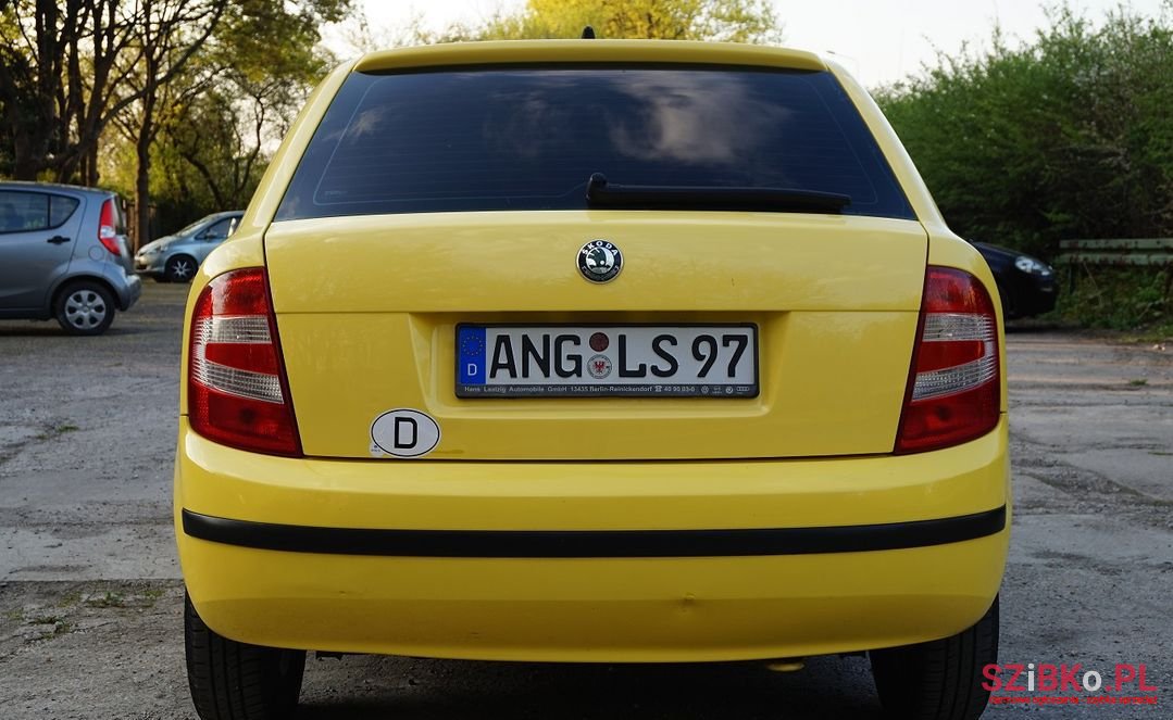 2006' Skoda Fabia photo #3