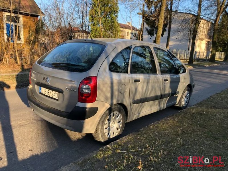 2005' Citroen Xsara Picasso photo #3