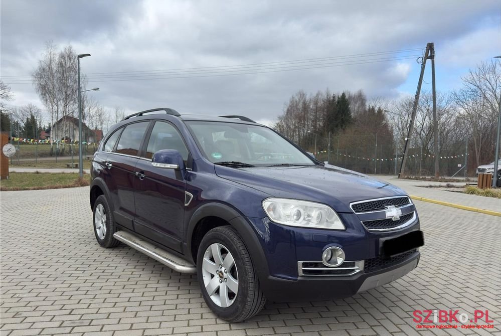 2007' Chevrolet Captiva photo #3