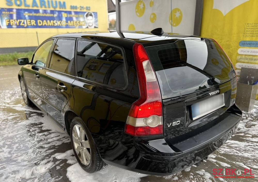 2005' Volvo V50 2.0D photo #6