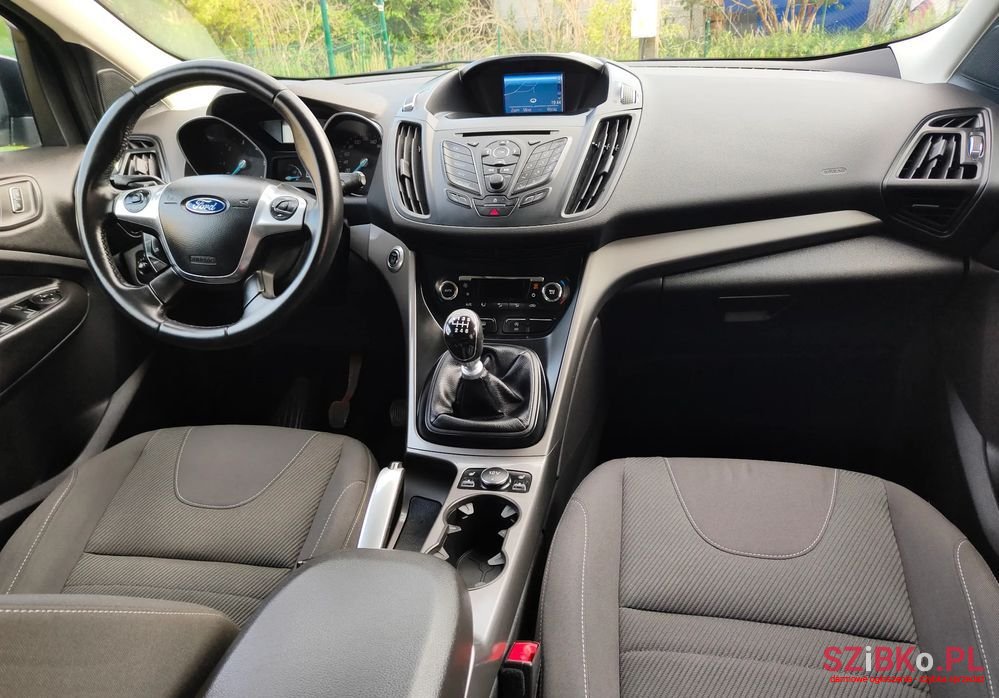 2015' Ford Kuga photo #6