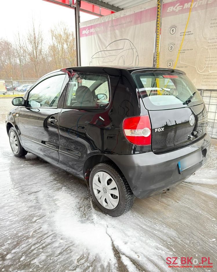 2006' Volkswagen Fox 1.2 photo #3