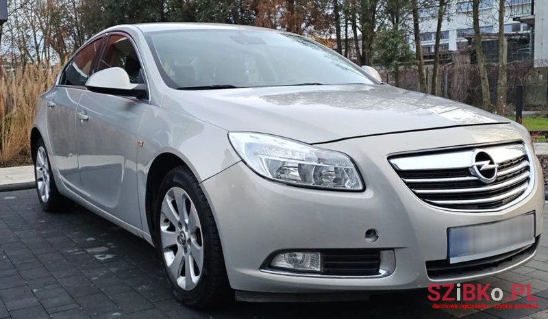 2009' Opel Insignia 1.8 Innovation photo #2