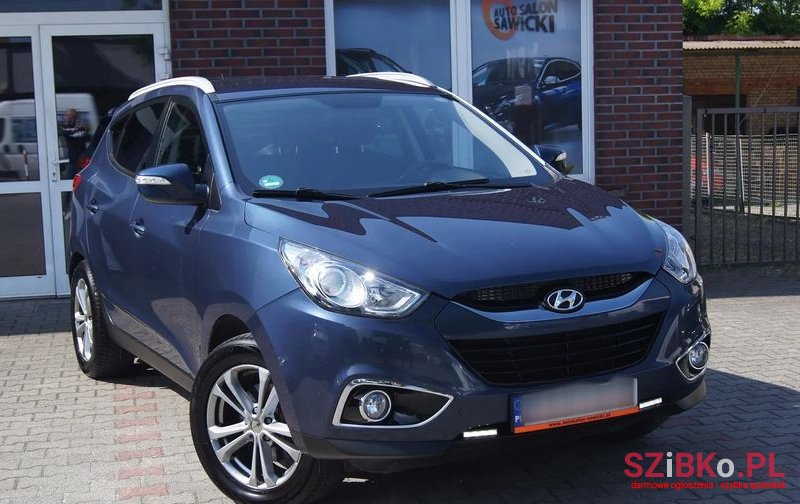 2011' Hyundai ix35 photo #2