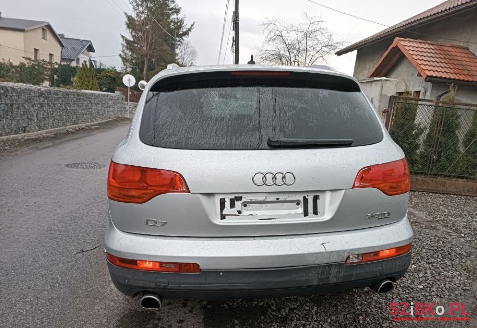 2007' Audi Q7 photo #5