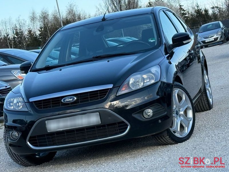 2009' Ford Focus photo #1