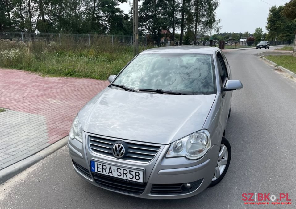 2006' Volkswagen Polo photo #5