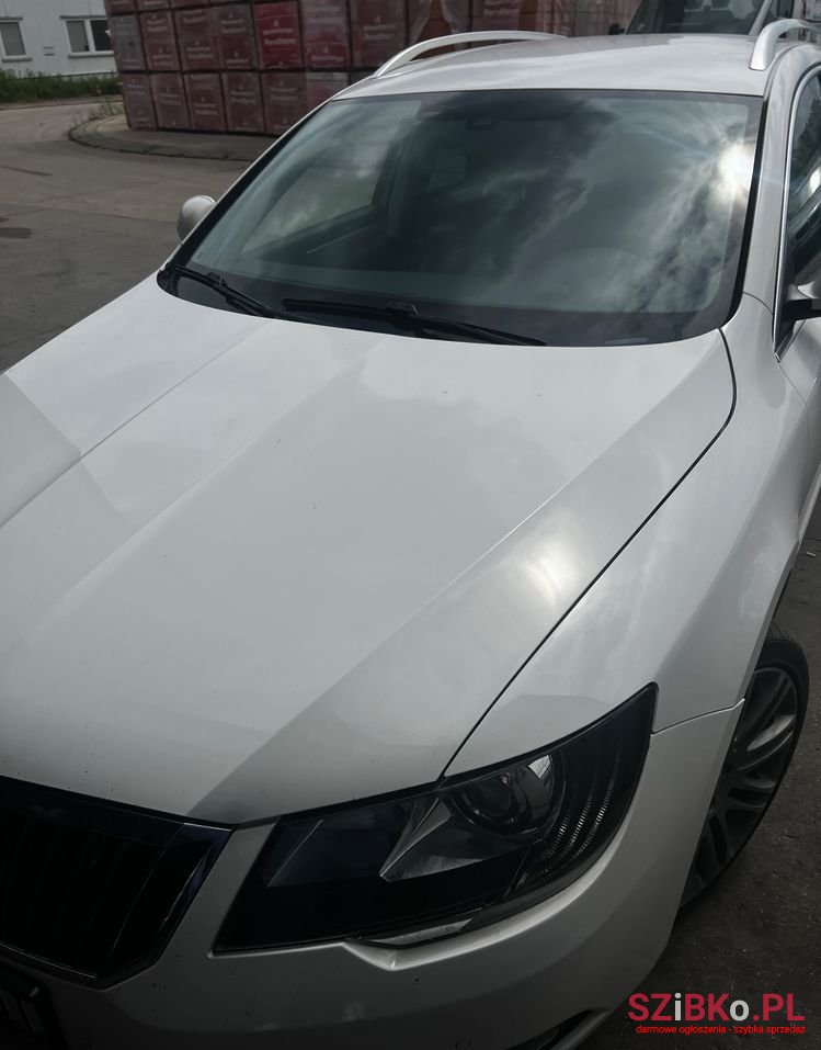 2014' Skoda Superb photo #1
