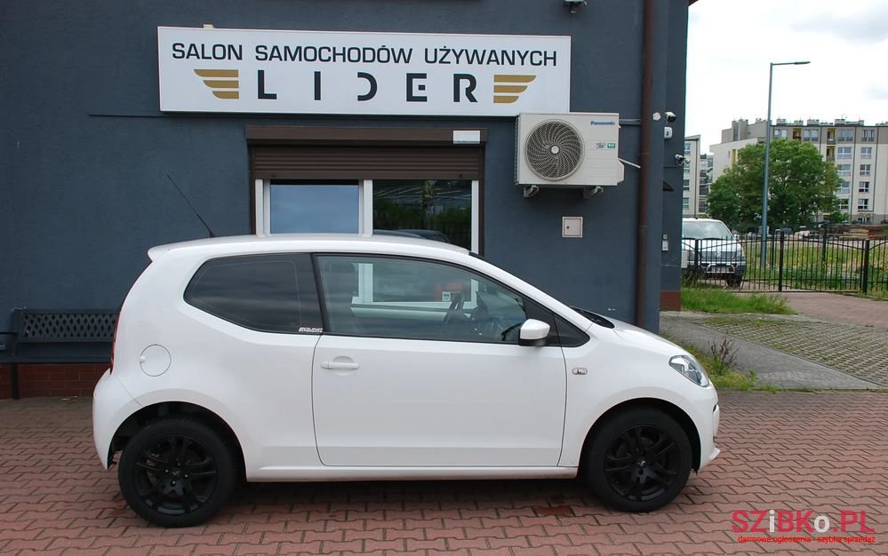 2012' Volkswagen Up! White photo #6