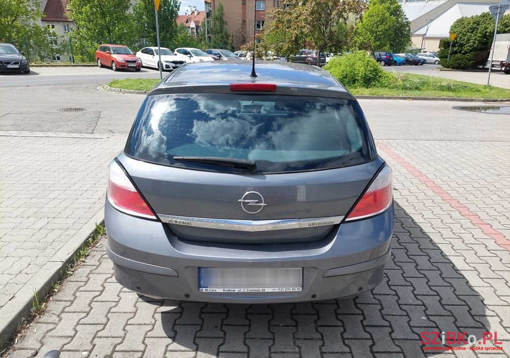 2005' Opel Astra 1.6 Elegance photo #4