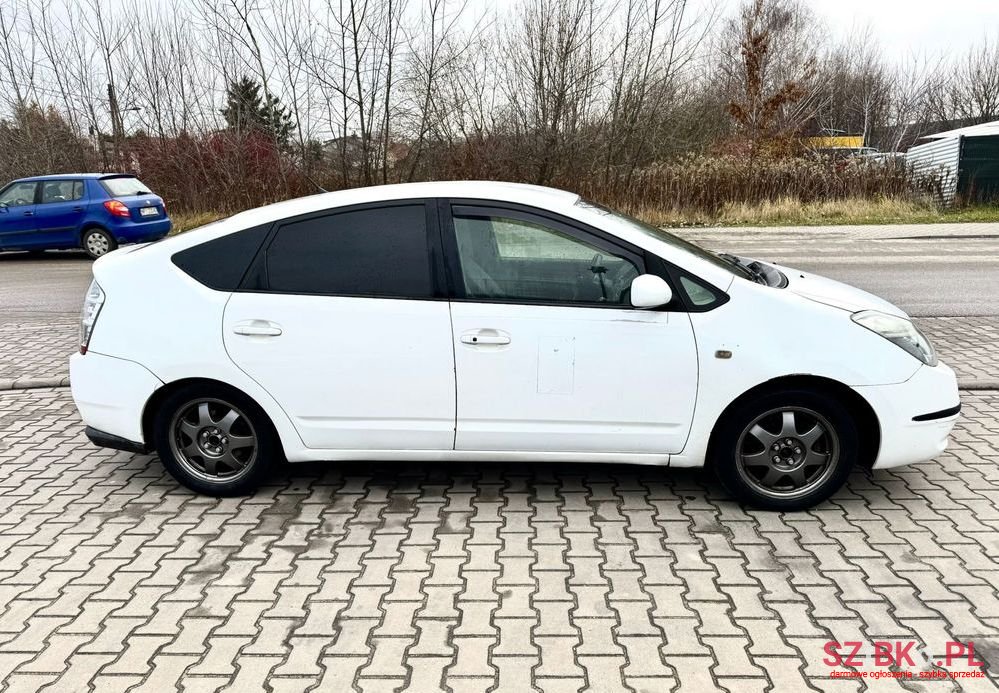 2007' Toyota Prius photo #3