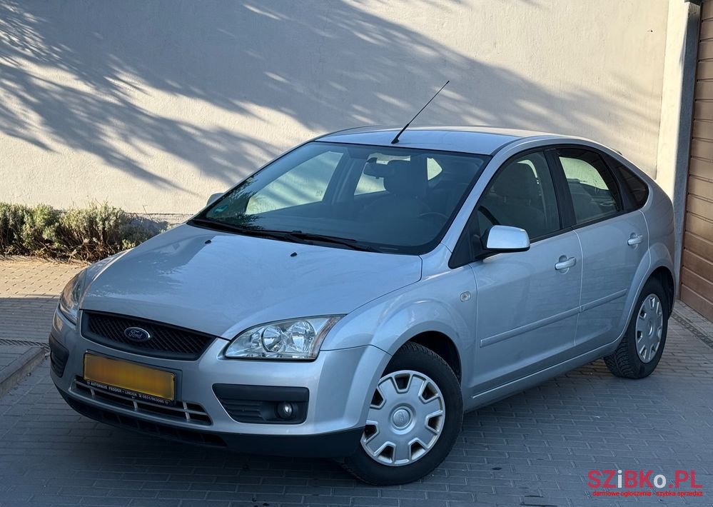 2008' Ford Focus photo #2