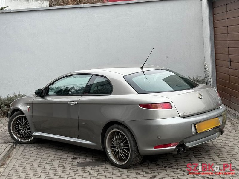 2009' Alfa Romeo GT 1.8Ts Impression photo #3