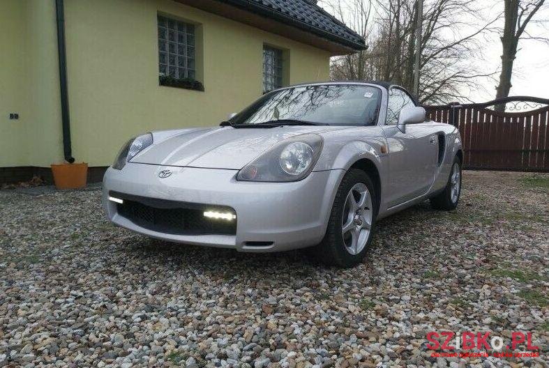 2000' Toyota MR2 photo #1