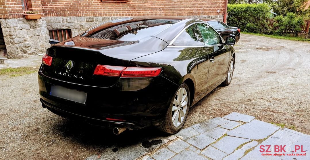 2010' Renault Laguna photo #6