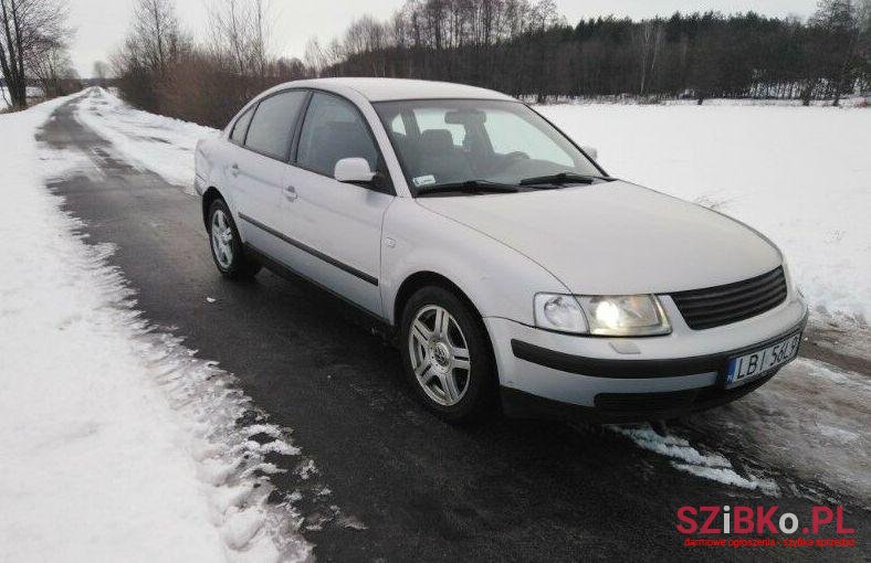 1999' Volkswagen Passat photo #3