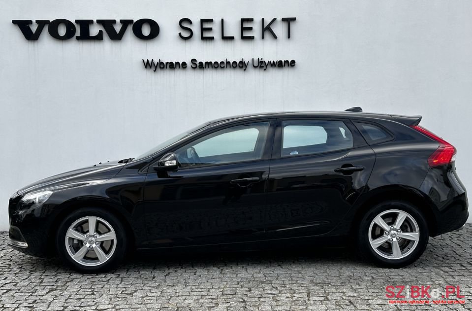 2016' Volvo V40 photo #2