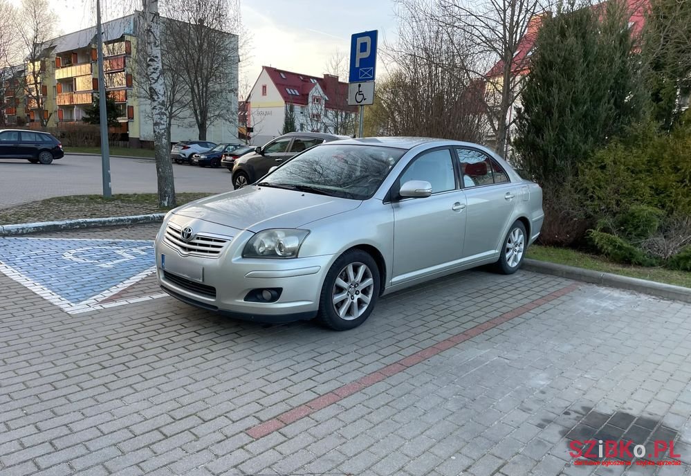 2006' Toyota Avensis photo #1
