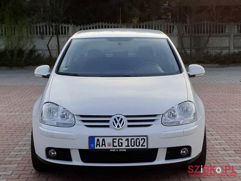 2007' Volkswagen Golf photo #2
