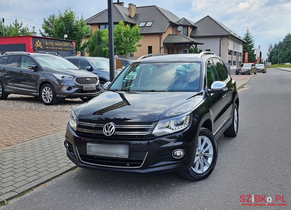 2012' Volkswagen Tiguan photo #1