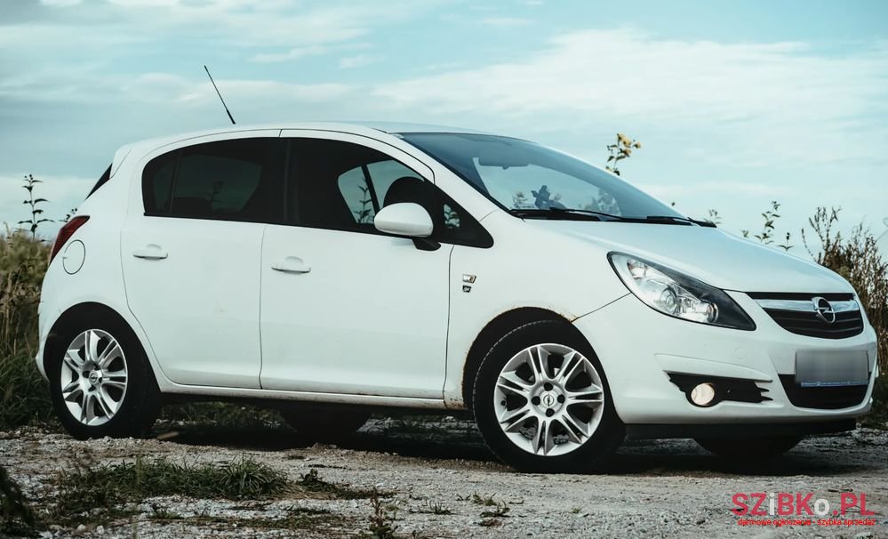 2010' Opel Corsa photo #4