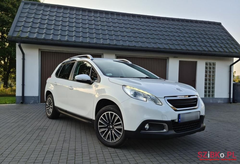 2013' Peugeot 2008 photo #1