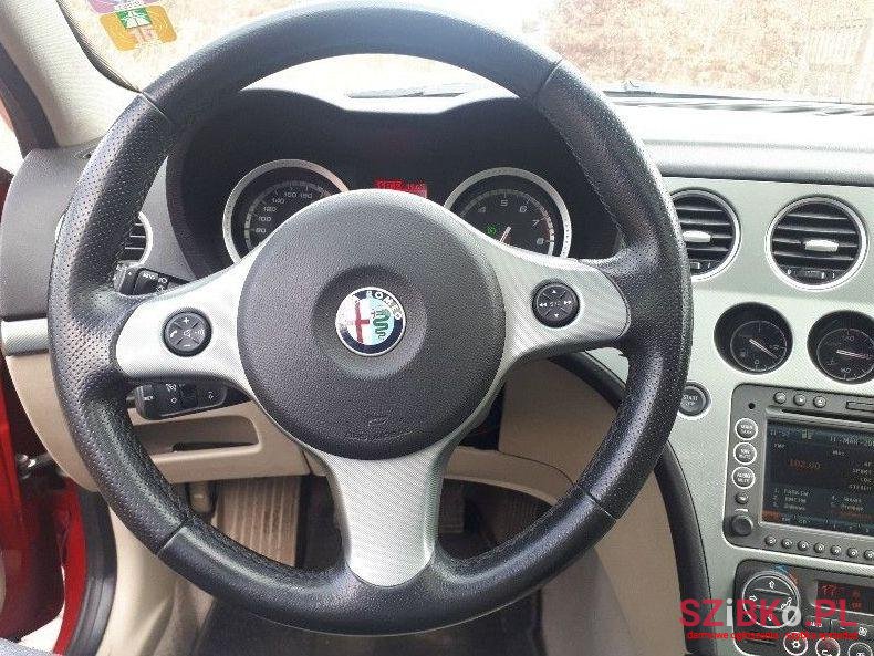 2008' Alfa Romeo 159 photo #3