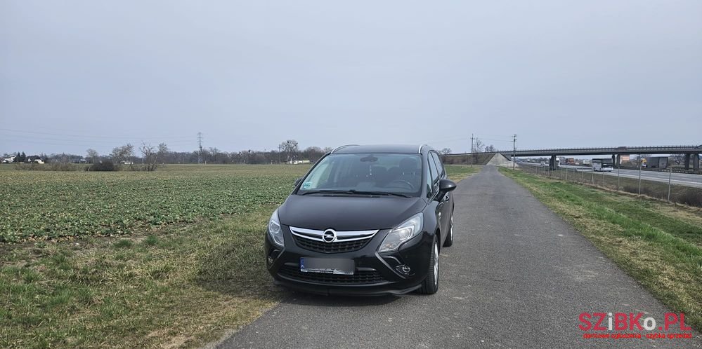 2014' Opel Zafira 2.0 Cdti Cosmo photo #1